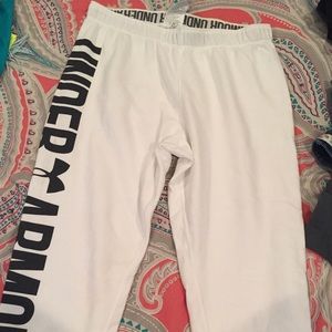 NWOT Under Armour White Cropped Sweatpants